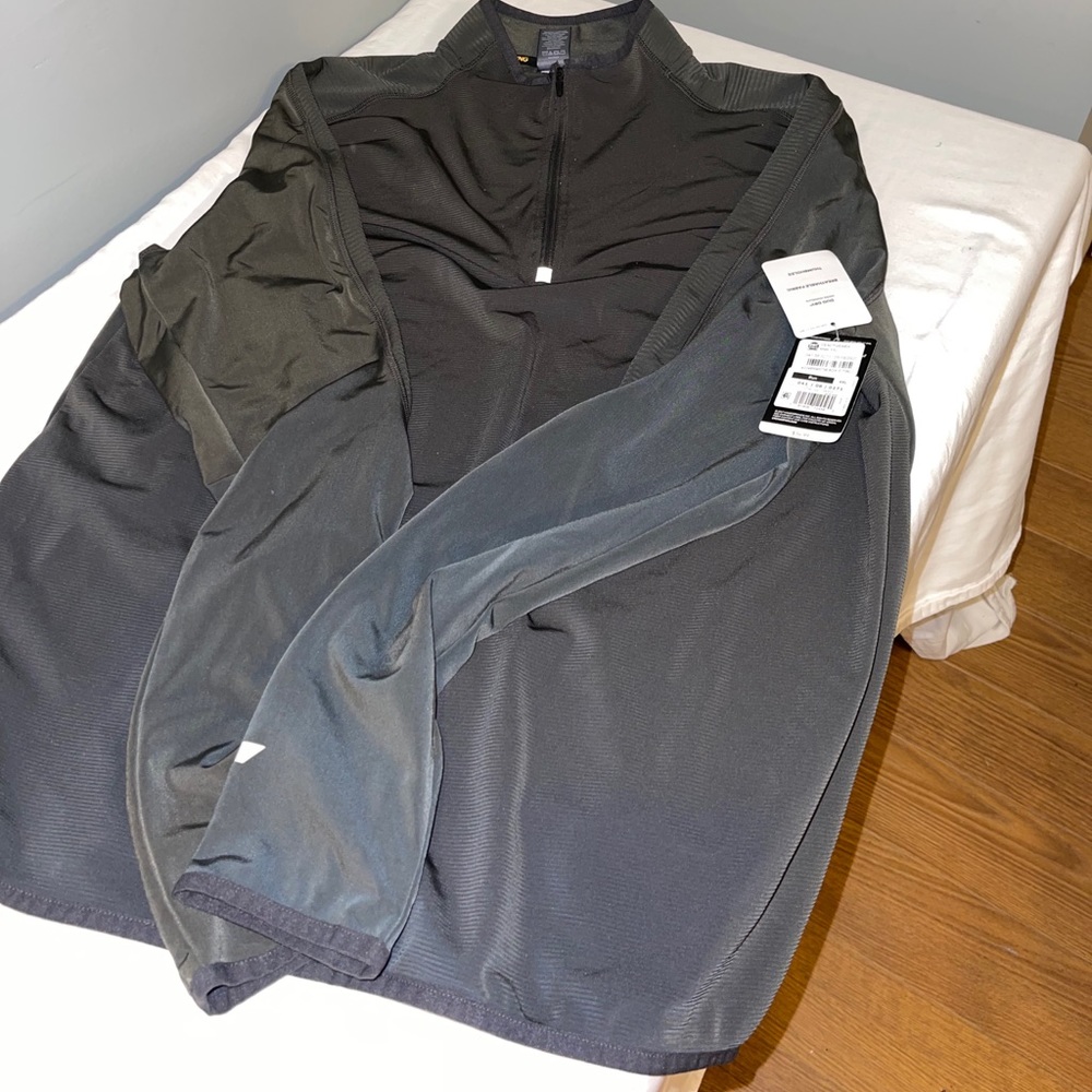 🌸 - Champion‎ Running Jacket - Picture 2 of 9